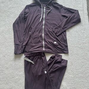Vuori Women's Set (Performance Jogger & Hoodie)